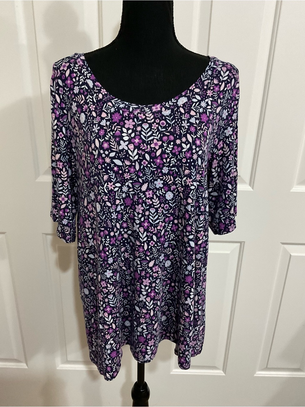 Women’s Floral Scoop Neck Tunic Top - Purple